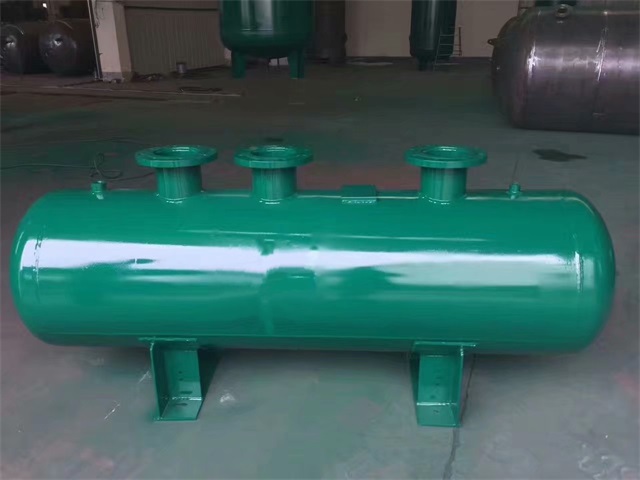 1679991473376569.jpeg 新津新津新津蒸汽分气缸1.jpeg